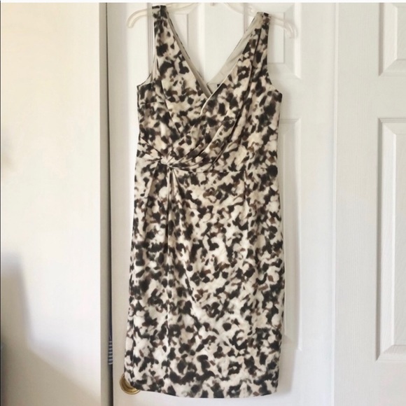 Ann Taylor Animal/Leopard Print Vneck Dress Size 0 - Picture 5 of 16